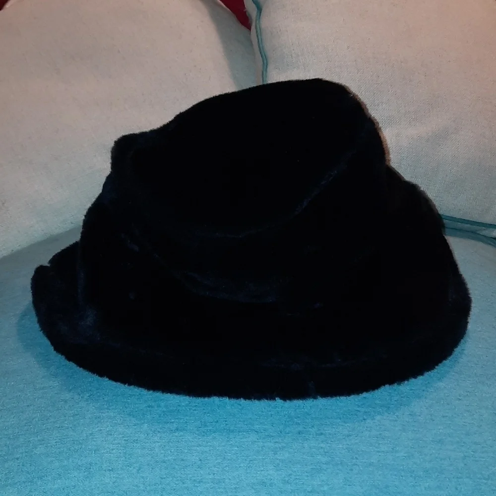 Vintage Betmar New York fur 90's black bucket hat, 